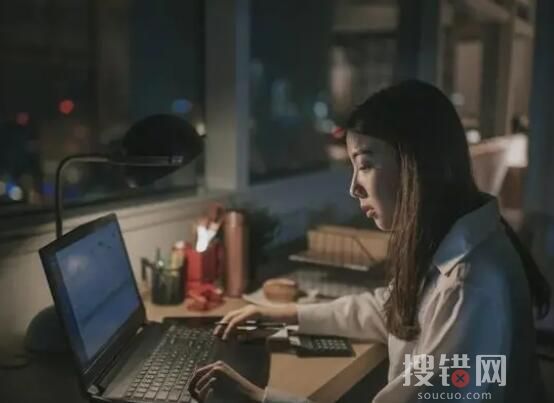 腰椎間盤突出開始折磨年輕人了 究竟是怎么回事？