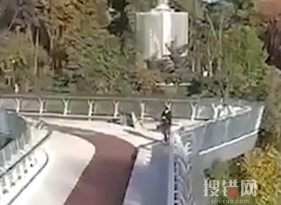 基輔一天橋被炸 碎片從路人頭頂飛過 內(nèi)幕曝光簡直太意外了