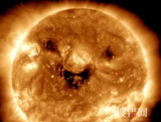NASA捕捉到“太陽的微笑” 究竟是什么樣的？