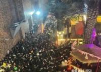 男子路過梨泰院被卷入人群遇難 為什么發生踩踏事故？