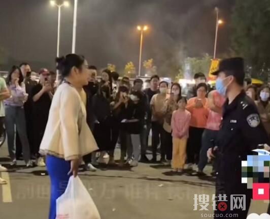 奶茶店老板娘回應穿著性感被舉報 內幕曝光簡直太意外了