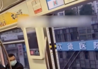 重慶地鐵回應(yīng)運(yùn)行時(shí)車門敞開 車廂僅行駛出去了一點(diǎn)