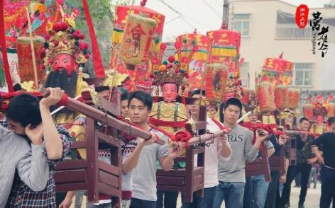 廣東最狂野民俗鹽拖灶神:場面激烈 鹽灶游神習(xí)俗由何而來