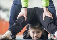 別再讓“下腰癱”毀了孩子 意想不到其中危害竟如此大