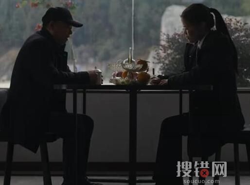 00后社恐女生選擇當(dāng)守墓人 背后真相簡直太意外了