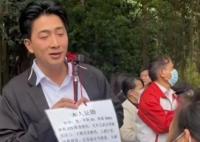 男子相親角“反向相親”氣到大媽 背后真相曝光簡直太驚人了