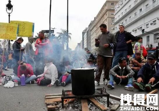 街訪:生不生孩子哪些因素最重要 原因竟是這樣實在是太意外了