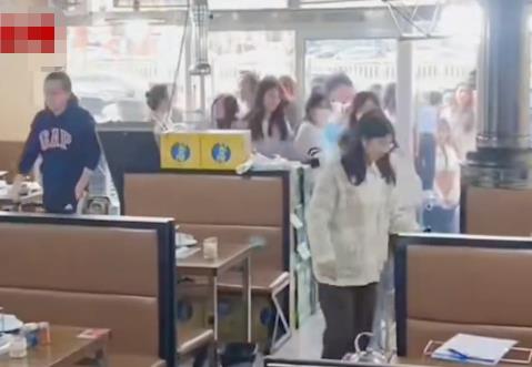 淄博燒烤店開門一分鐘坐滿大學生 真相揭露真的令人大吃一驚