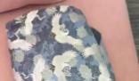 痛經女生曬異地男友制作的手工包 真相揭露真的令人大吃一驚