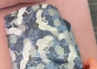 痛經女生曬異地男友制作的手工包 真相揭露真的令人大吃一驚