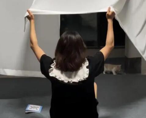 “打工十年入住毛坯房女孩”結(jié)婚了 真相揭露真的令人大吃一驚