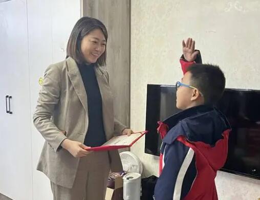 小學生拾得價值16萬黃金后續 具體事件經過是什么?