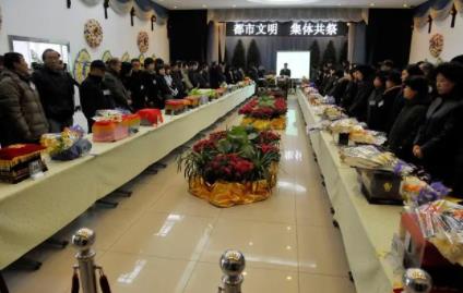 殯儀館萬元招聘鋼琴師崗位爆滿 事件始末是什么?