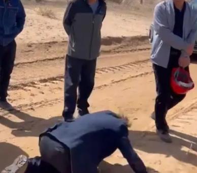 水務公司回應萬畝林場主跪地求供水 照片曝光實在是太悲慘了