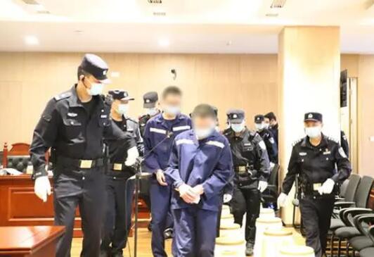 騙子騙到580萬興奮到抱著現金睡 原因竟是這樣實在是太意外了