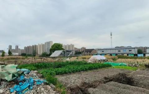 投2億建的地鐵站成“孤島” 居民乘坐需要繞行近3公里不如坐公交車