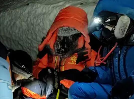珠峰救人者:遇險者系私自登山隊友 原因竟是這樣太無奈了