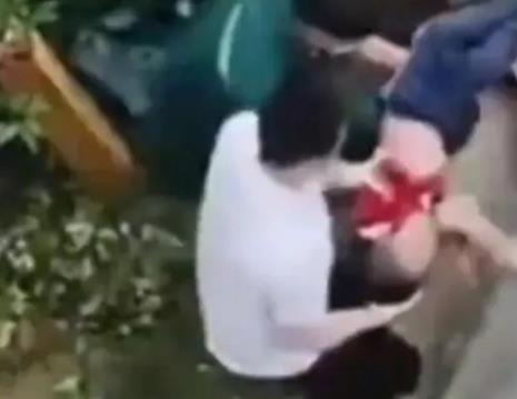 目擊者講述男童從26樓墜下生還 真相曝光簡直太驚人了