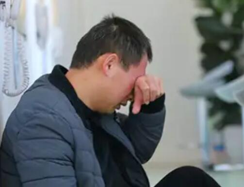 離異男子獨自養兒到17歲發現非親生 始料未及簡直太意外了