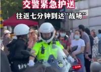 高考首個忘帶證件考生出爐 執勤交警迅速帶其到派出所開身份證明