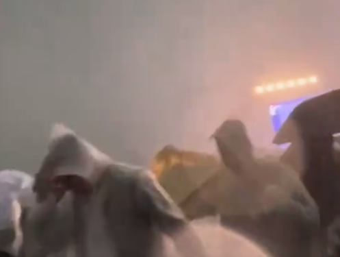 音樂節2萬多名觀眾被冰雹砸淋 畫面曝光簡直不忍直視
