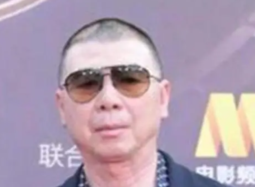 馮小剛多年的白癜風“消失”了 背后真相實在讓人驚愕