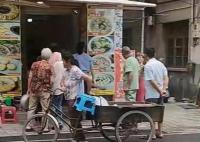 小吃店遭當地同行投毒致10人中毒 真相揭露真的令人大吃一驚