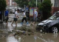 暴雨親歷者:父親被沖走 人沒了 真相揭露真的令人大吃一驚