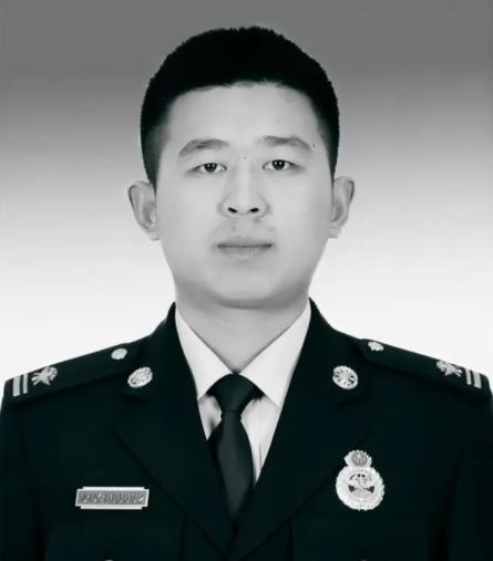 山東籍烈士馮振將回老家安葬 社會各界人士送馮振烈士最后一程