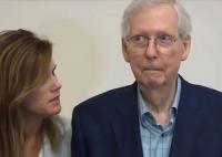 81歲美共和黨領袖發言時突然僵住 背后原因簡直驚呆了眾人