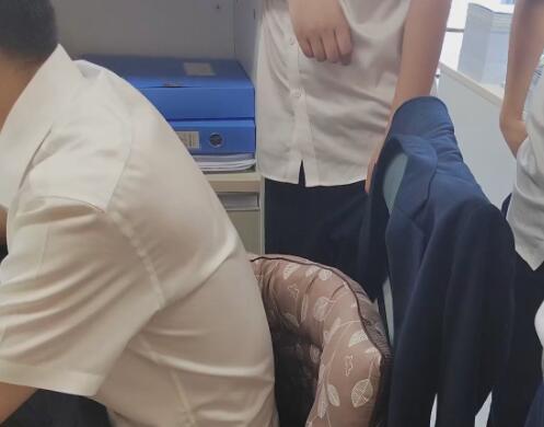 公司對賬差1分出動5名會計幫核對 愿天下會計再無一分差