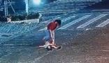 小孩與母親斗氣躺地上疑遭碾壓 內(nèi)幕曝光簡直太意外了