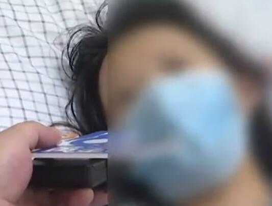 網(wǎng)約車走小路姑娘稱被嚇到跳車 對方的舉動(dòng)他也很懵