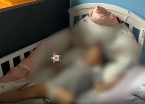 天降煙頭到熟睡孩子床上 床單被燒焦 事件始末2024最新消息
