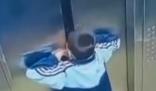 小孩因電梯故障被困徒手扒開門逃生 到底是什么情況？