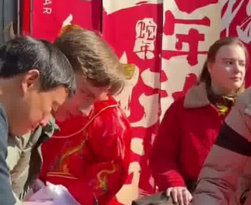 外國人已快進到體驗過年三件套了 原因竟是這樣太意外了