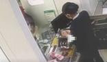 銀行回應老人存錢后賬戶數額少千元 背后真相實在讓人驚個呆