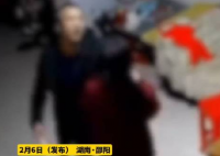 丈夫當(dāng)著兩個(gè)孩子面家暴妻子 原因竟是這樣太無(wú)奈了