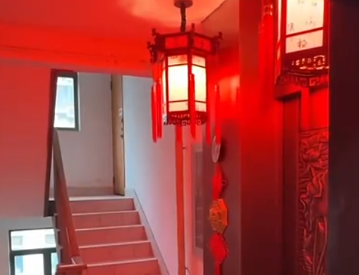 男子家門口布置風水陣嚇壞鄰居 原因竟是這樣太崩潰了