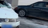 父母車(chē)禍輕微傷 女子跪謝愛(ài)車(chē)護(hù)主 到底是什么情況？