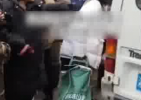 湖南一老人被男孩輕微觸碰后摔倒 究竟是怎么回事？