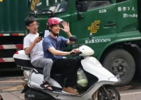 女生面試群演 結(jié)果電動(dòng)車(chē)被錄取了 真是意想不到啊