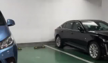 女子難入庫無奈停他人車位留條致歉 究竟是怎么回事？