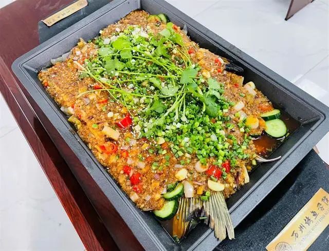 湖南一高考生被烤魚專業錄取？萬州烤魚學院：系惡搞