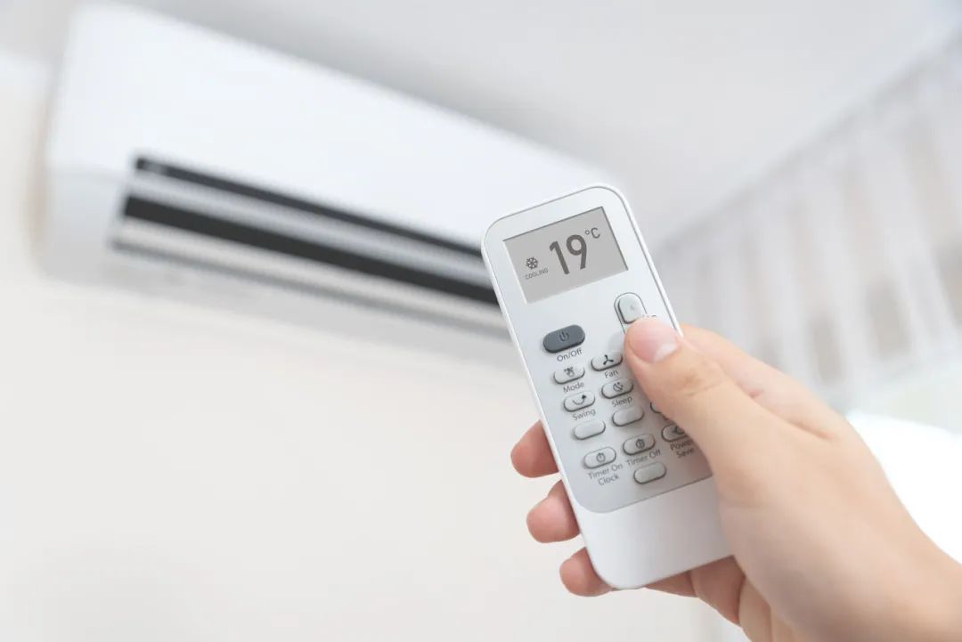 空調反復開關更費電？