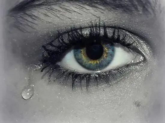 流眼淚能排出毒素？假的！